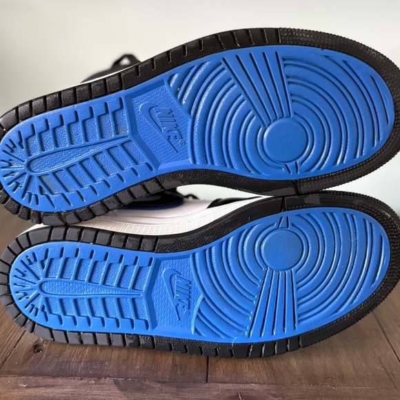 Women’s Air Jordan 1 Acclimate Waterproof Winter Shoe Size 9 - Picture 3 of 4